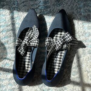 Rothy’s Ink Gingham Mary Jane Points Elegant Blue Women's Shoes w Bow Detail